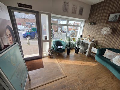 19A Station Road, Westcliff-on-Sea, Office / Retail To Let - WhatsApp Image 2026-03-06 at 10.57.03 (2).jpeg