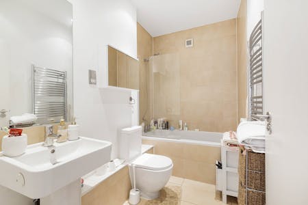 Long Acre, London, Residential Flat To Let - DW__Flat_1__35_Long_Acre__2.jpg