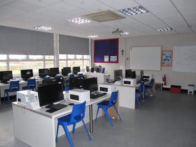 Holy Family School Catholic Academy Longhedge Lane Carlton, Goole, Education For Sale - IMG_5943.JPG