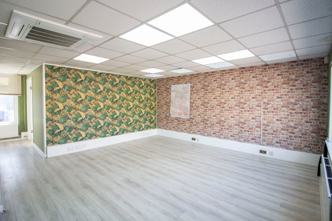 Unit 18, Wadsworth Business Centre, Perivale, Office / Industrial / Warehouse For Sale - 4.jpg