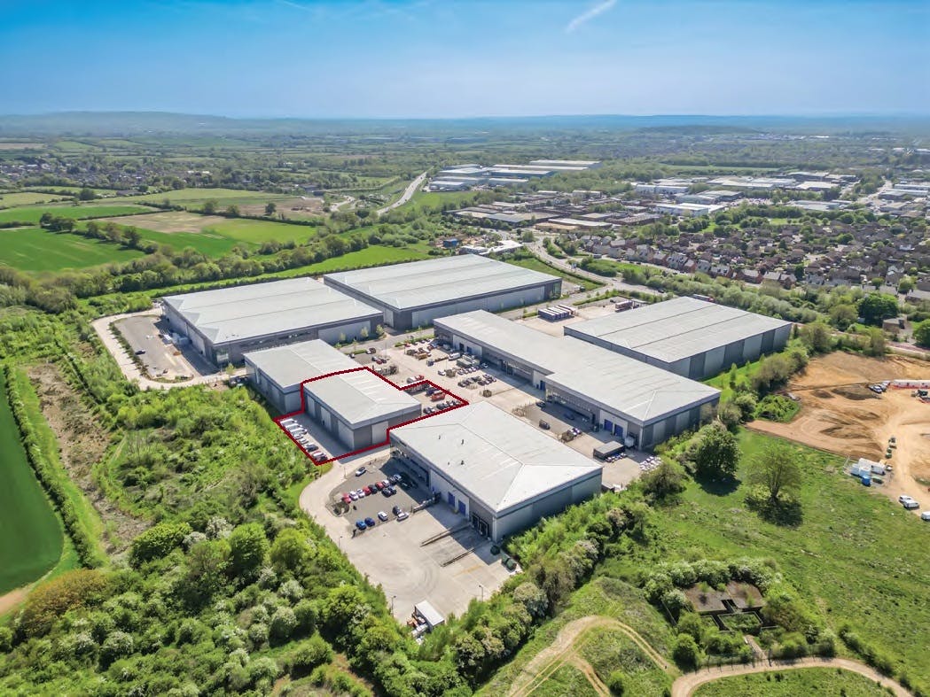 Unit 8, Network @ Link9, Bicester, Warehouse & Industrial To Let - Aerial 1  Red Line.jpg