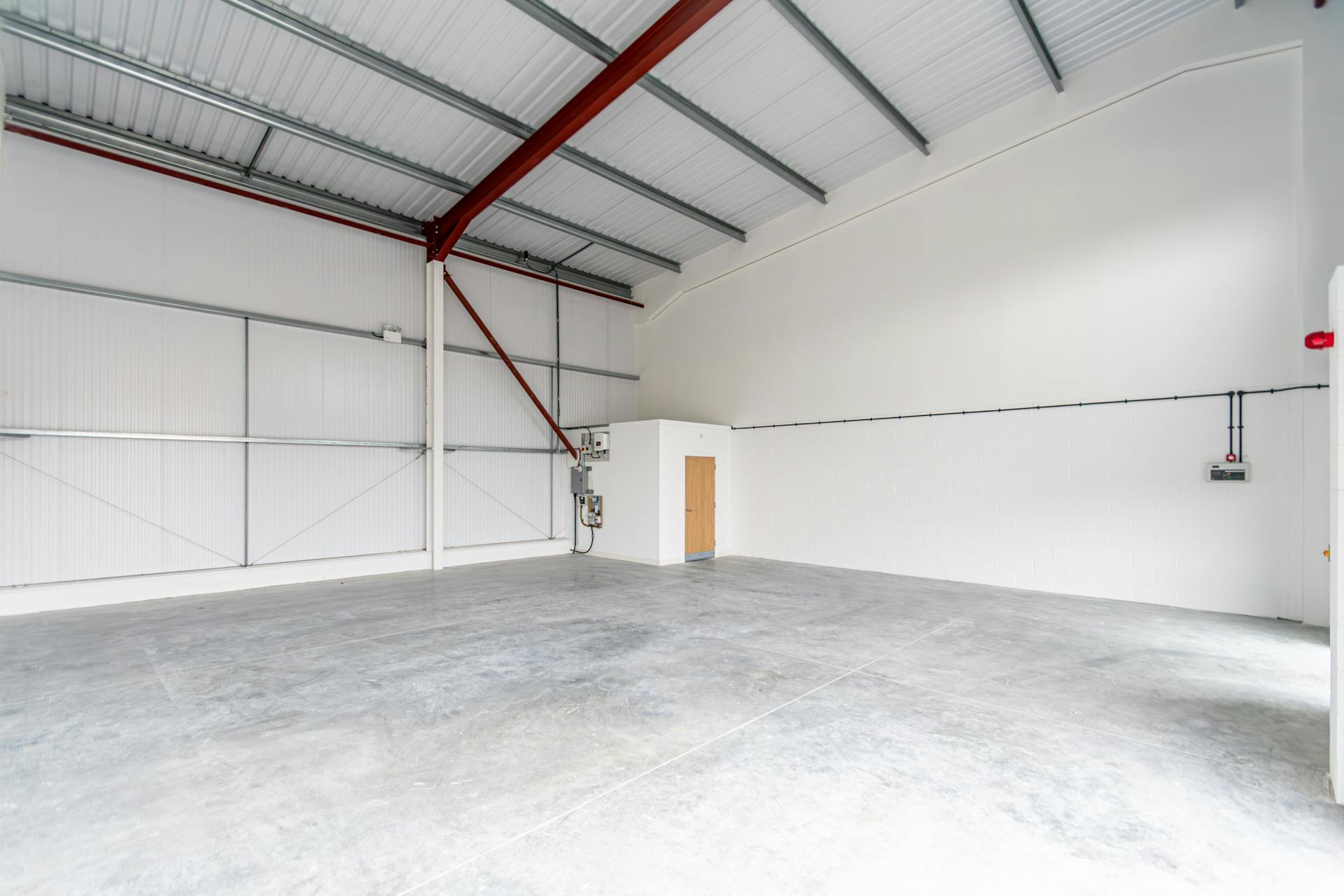 Industrial Unit in Dorchester - photo 3