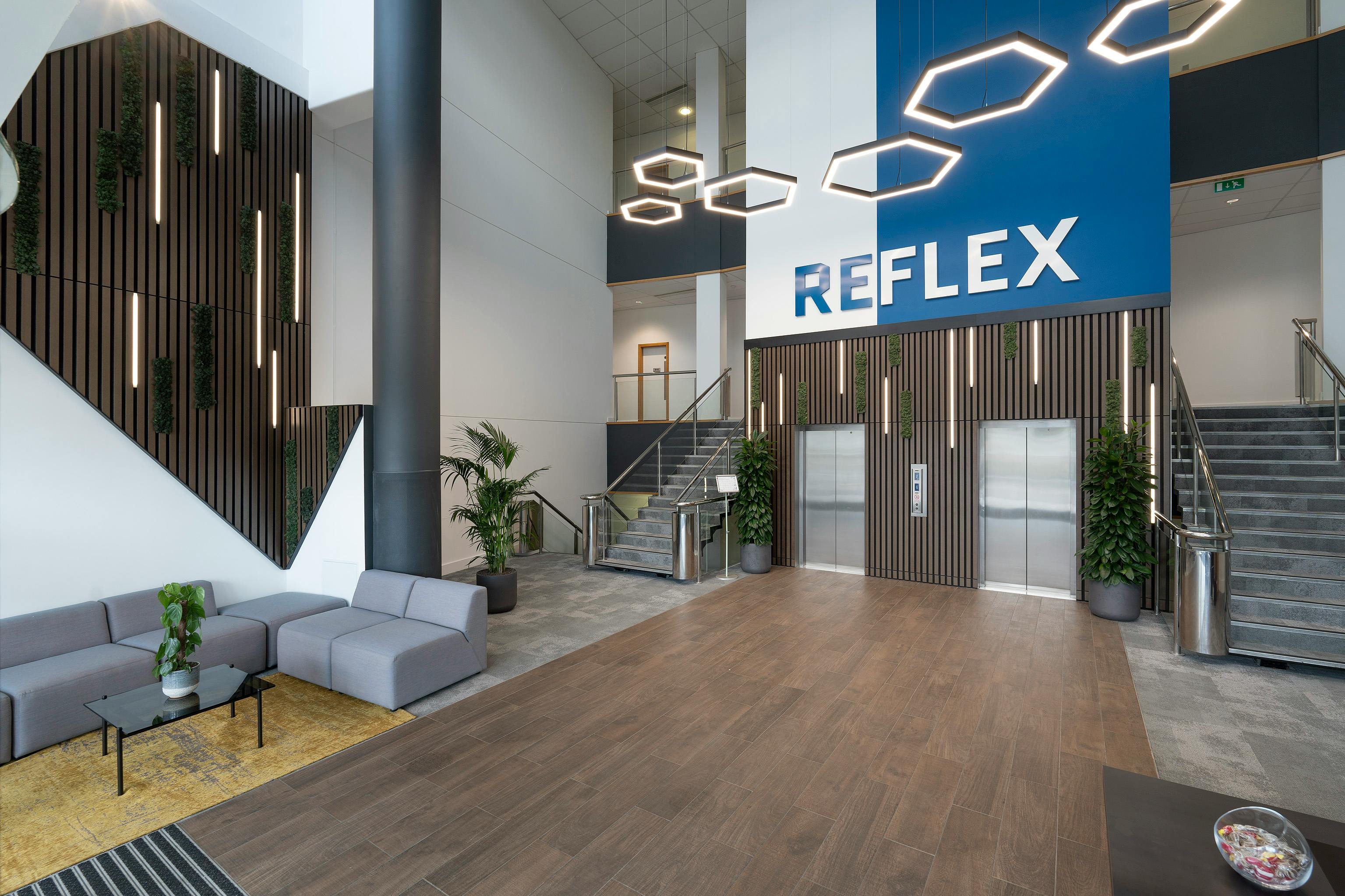 Office in Bracknell - photo 2