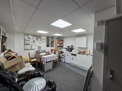 Unit 3, Farleigh Retail Park, Farleigh Hill, Maidstone, Industrial / Warehouse To Let - 20260114_140530.jpg