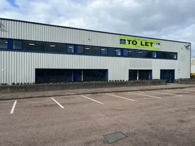 28 Heathfield, Milton Keynes, Industrial / Warehouse To Let - Image 1