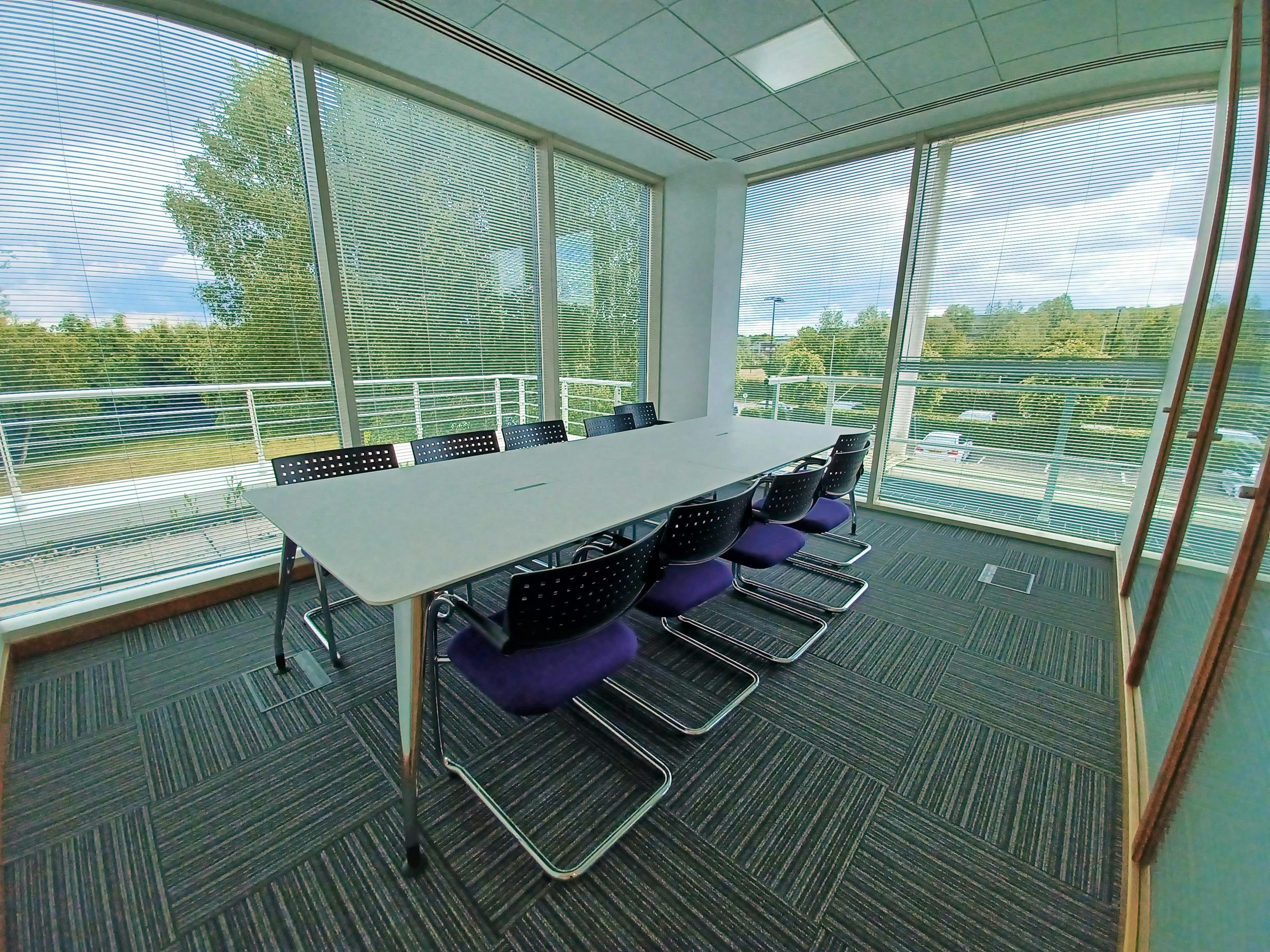 Office in Reading - photo 3