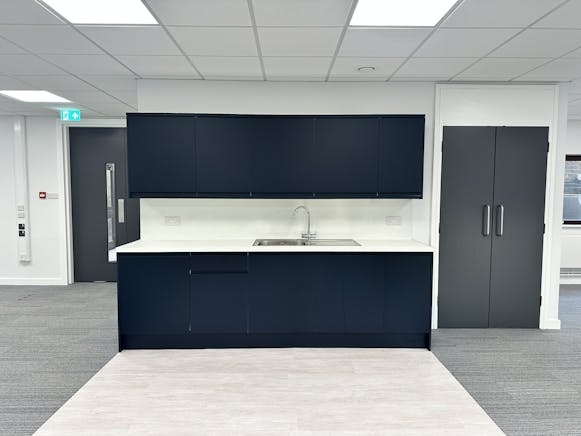 Minster Court, 22-30 York Road, Maidenhead, Offices To Let - IMG_4615.JPEG