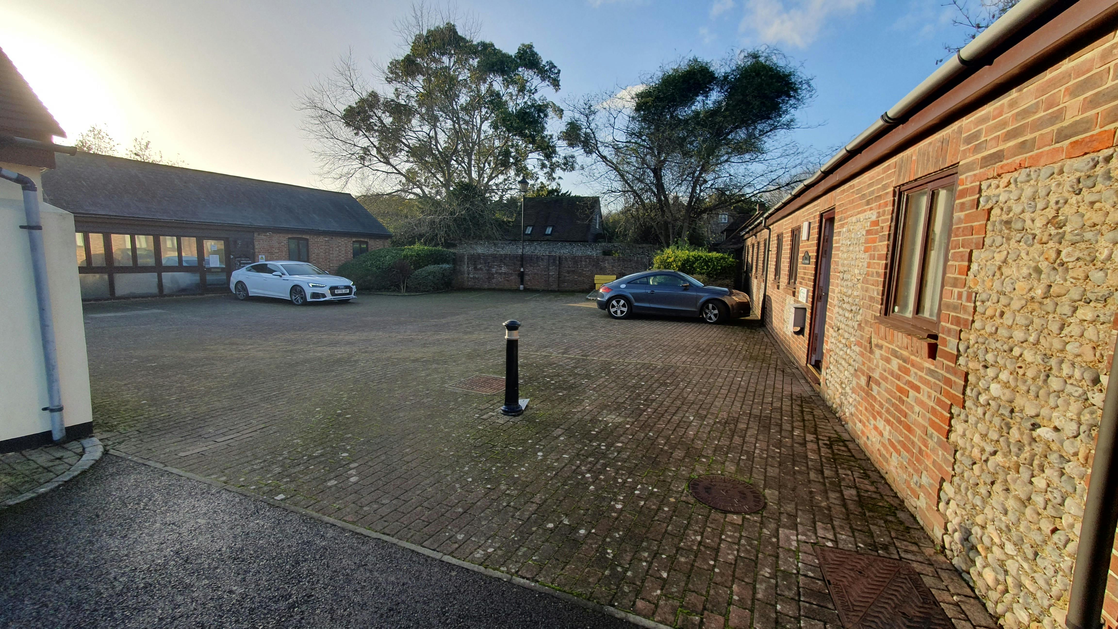 2 Sussex Business Village, Barnham, Office To Let - 20221125_142113.jpg