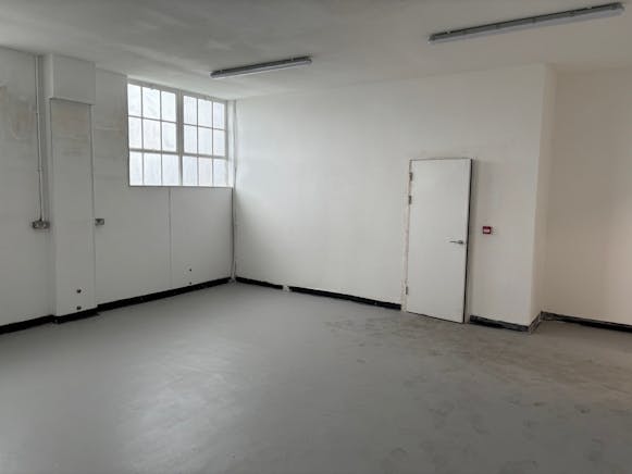 Unit 4D, London To Let - 2.jpg