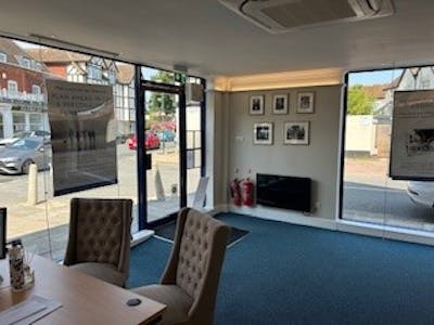 5 High Street, Datchet, Retail To Let - Showroom.jpg