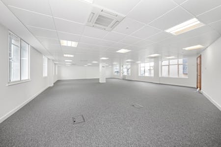 Part 4th Floor (Unit A), 215-221 Regent Street, London, Office To Let - IMG_3208.jpg