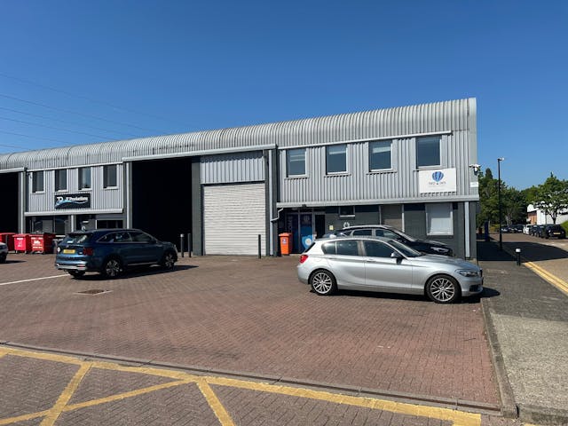 Unit 9 The Business Centre, Wokingham, Industrial / Warehouse To Let - External.jpg