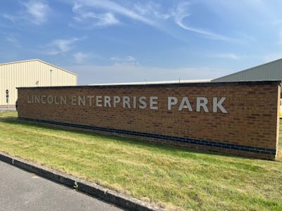 Unit 3, Lincoln, Light Industrial To Let - 4.jpg