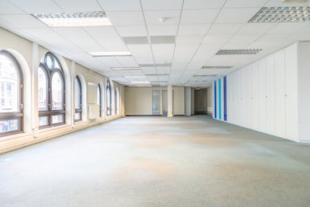 Sheridan House, Winchester, Investment / Office / Retail For Sale - DSC05775.jpg
