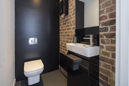 16 Bowling Green Lane, London, Office To Let - MC42211972HR.jpg