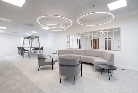 42 Trinity Square, London, Office To Let - MC42475882HR.jpg