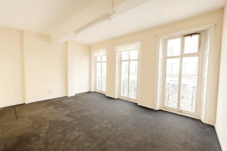 First Floor Office, 36 Parade, Leamington Spa, Office / Other To Let - Refined interior 1.jpg