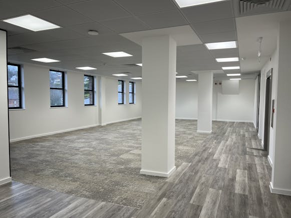 Hays House, Guildford, Offices To Let - IMG_4145.jpeg