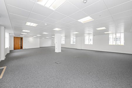 Part 4th Floor (Unit A), 215-221 Regent Street, London, Office To Let - IMG_3211.jpg