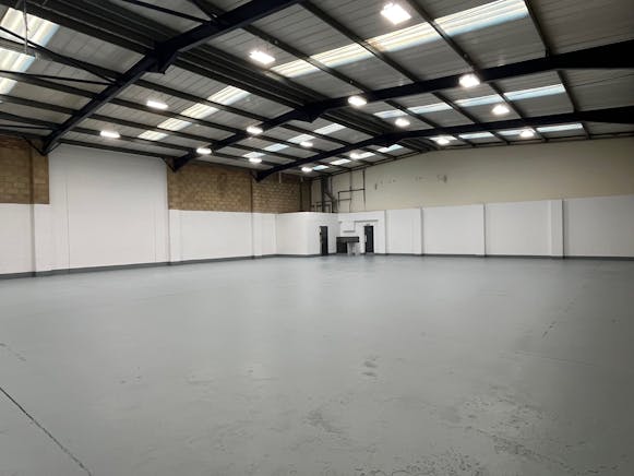 Unit 5 Hillmead Industrial Estate, Marshall Road, Swindon, Industrial To Let - Warehouse 002.jpg