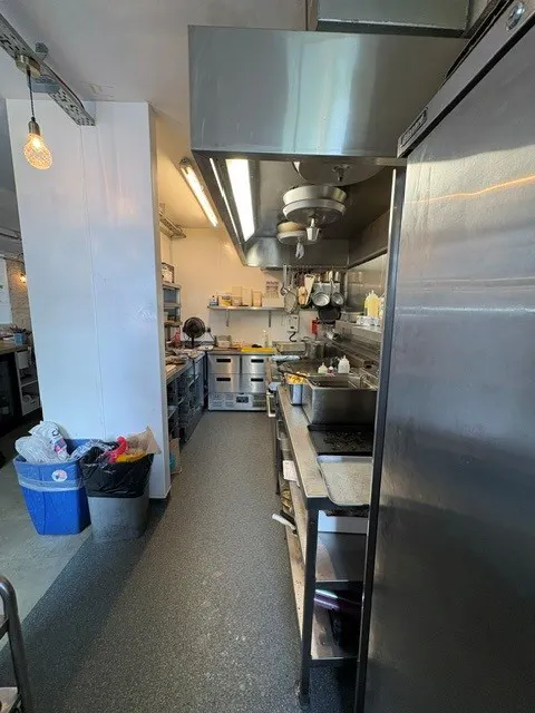 90-92 Otley Road, Leeds, Leisure / Retail To Let - kitchen side.jpg