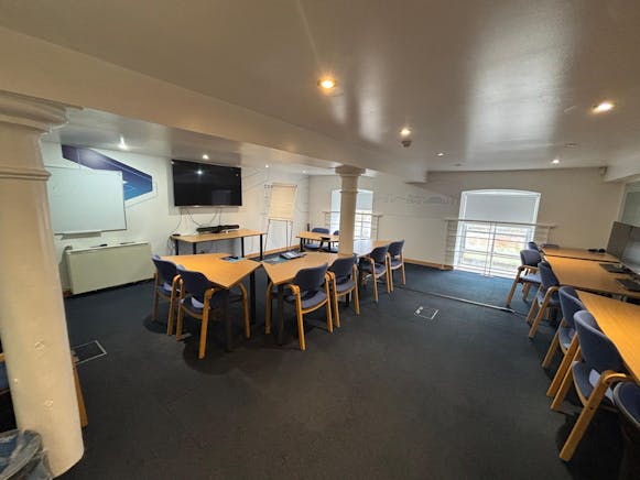 1st Floor, Glasgow, Offices To Let / For Sale - PHOTO-2026-04-12-15-11-50.jpg