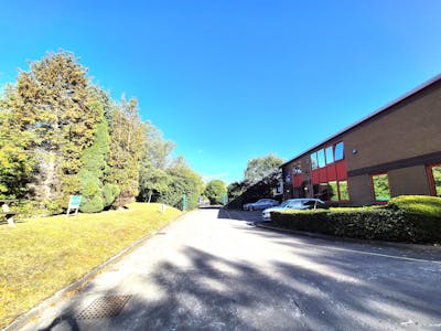 Unit 4, Woodpecker House, Brookfield Industrial Estate, Glossop, Industrial/Logistics To Let / For Sale - 20250827_085809.jpg