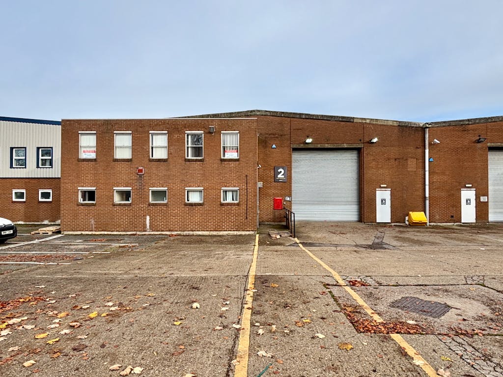 2 Walter Lawrence Dunstable Warehouse To Let Adroit