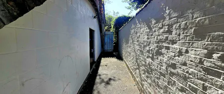 Arch 191, Bancroft Road, Bethnal Green, London, Industrial To Let - 20260806_162732 - Edited.jpg