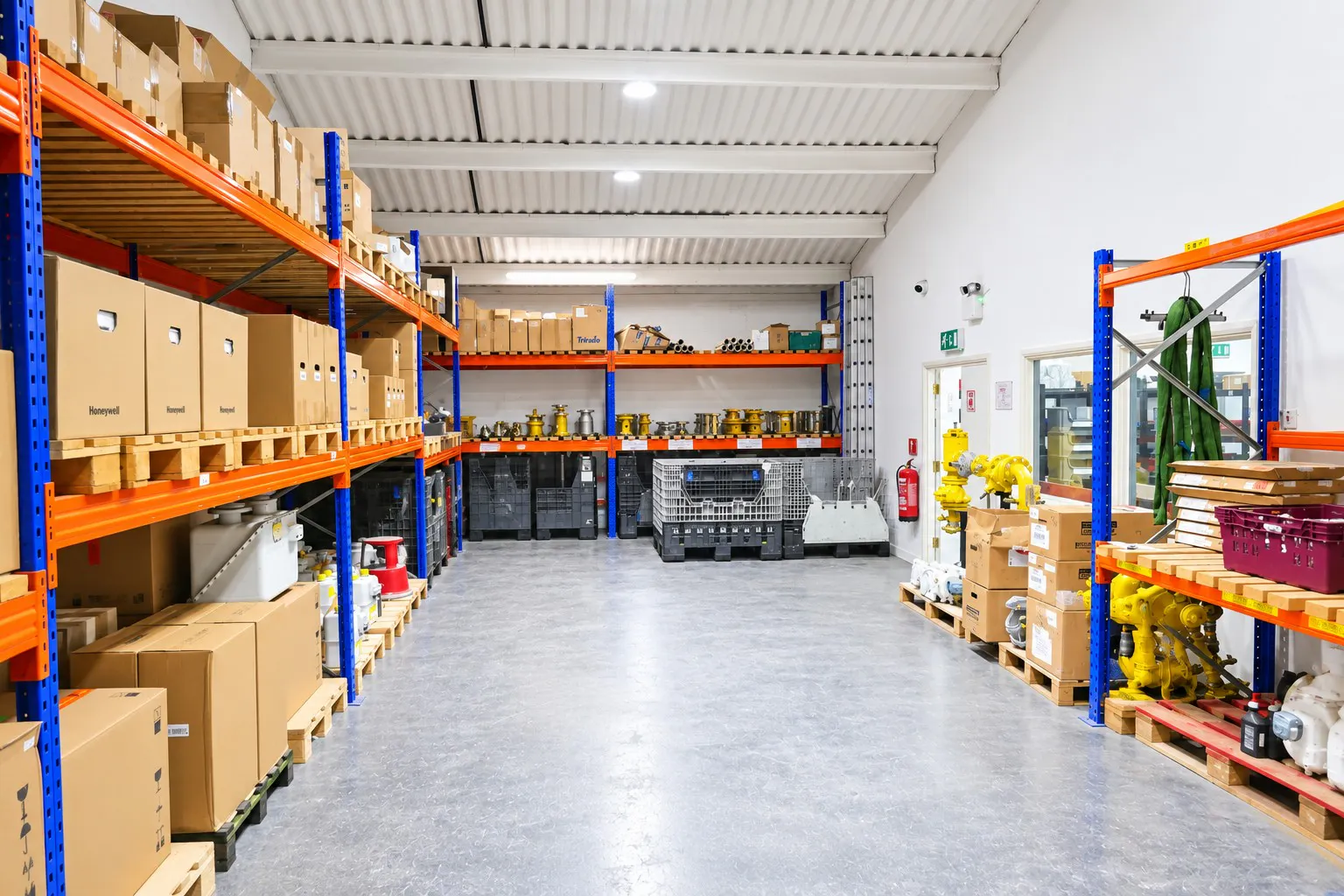 Unit 3 Millbrook Business Park, Nazeing, Industrial For Sale - Warehouse rear.jpg