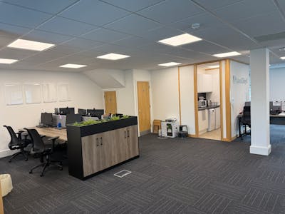 7 The Croft, Bromsgrove, Office To Let / For Sale - IMG_5893.JPG