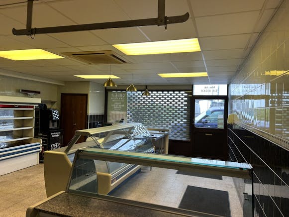 66 Station Road, Burry Port, Retail For Sale - IMG_0571.JPEG