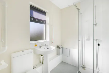 Abbeyfield House, Aylesbury, Healthcare To Let - 7eba6643bae7852319616c66a940b6c1.jpeg