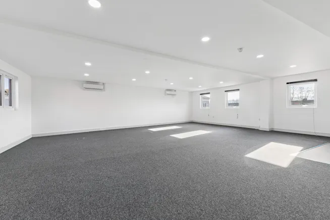 Second Floor, 79-81 High Street, Marlow, Offices To Let - 104744 - Second floor office  (14).jpg