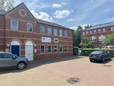 12 Gleneagles Court, Brighton Road, Crawley, Office To Let - IMG_8155.JPG