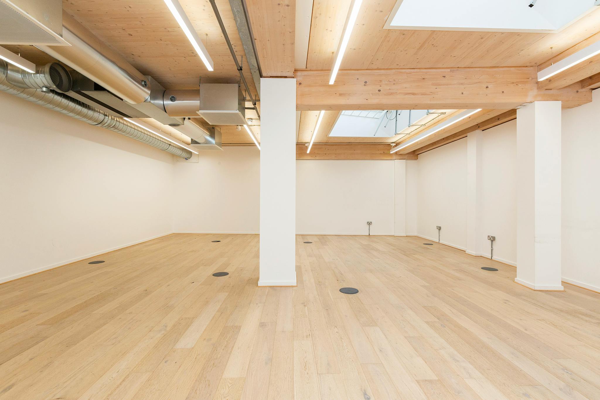 Office in London - photo 2