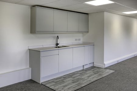 Units 6 & 7 Lakeside Industrial Estate, Colnbrook, Industrial/Logistics / Industrial / Warehouse To Let - Kitchenette