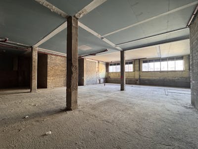 138-152 Powis Street, London, Healthcare / Leisure / Office / Retail To Let - IMG_4408.jpg