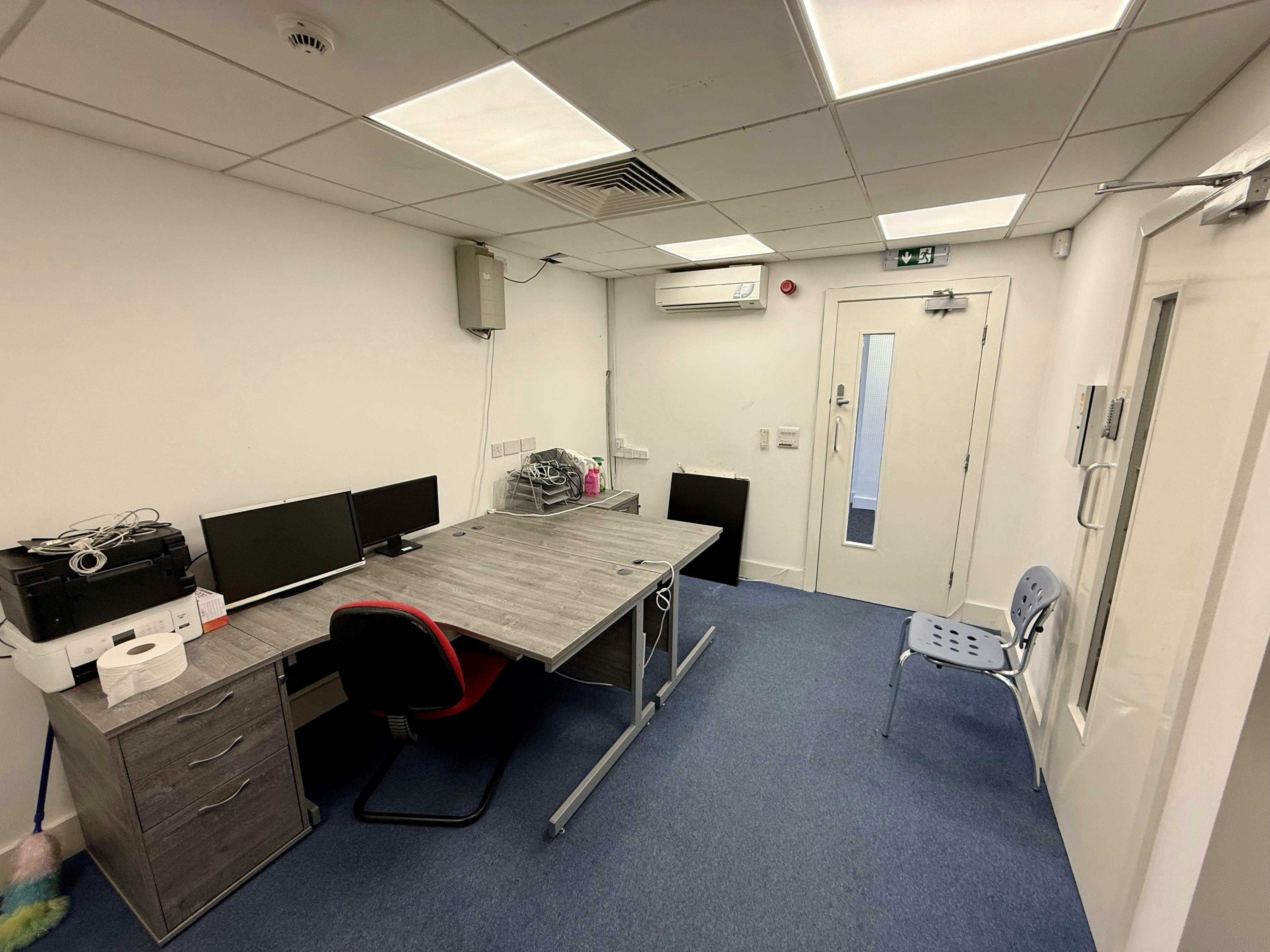 9 Front Street, Chester Le Street, Retail To Let - IMG_5116.jpeg