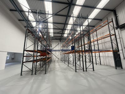 Unit 4 Airlinks Industrial Estate, Heston, Heathrow, Industrial / Warehouse To Let - 4 Airlinks Racking 2.jpg