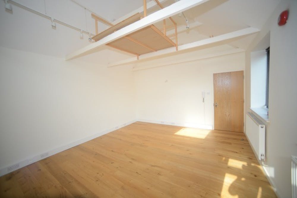 Unit 1-3 & 5 Oakhurst Farm, Horam, Heathfield, Office To Let - 2.jpg