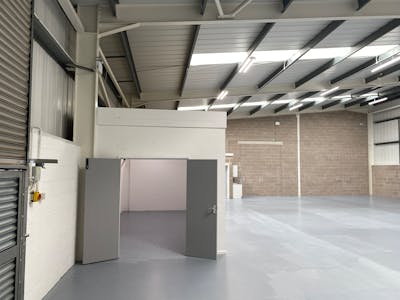 Unit 299, Hartlebury Trading Estate, Hartlebury, Worcester, Industrial / Industrial/Logistics / Industrial / Storage / Industrial / Warehouse To Let - IMG-2242.jpg