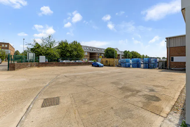 Unit 1 The Point, Aylesbury, Industrial / Industrial To Let - 112371_Unit 1 The Point (11).jpg