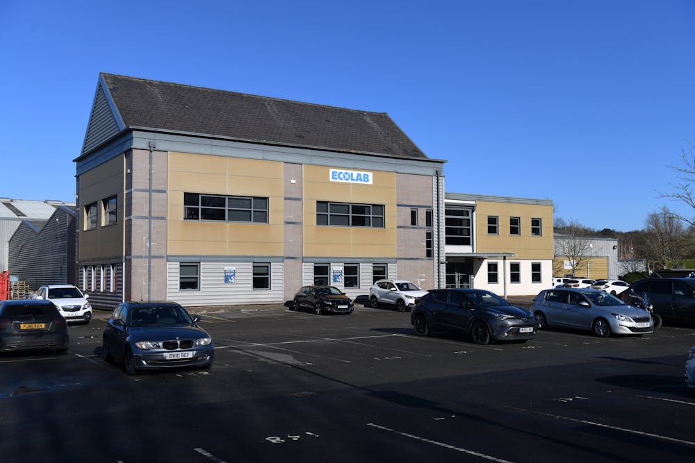 Unit 4 Rhodes Business Park - 7734.jpg