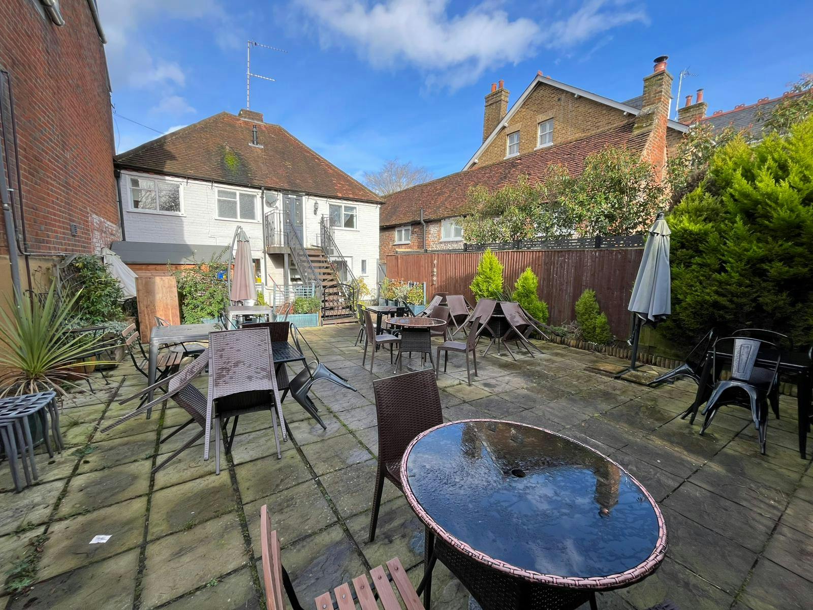 1 & 2 Clieve Cottages, Cookham, Investment / Retail For Sale - aa75d328945a4e5996176e55fa0b1ed6.jpg