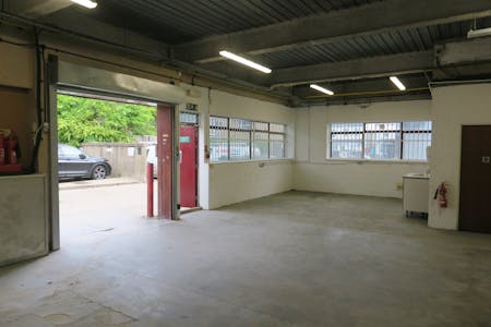 Unit 4 Swan Wharf Business Centre, Uxbridge, Industrial/Logistics To Let - IMG_2979.JPG
