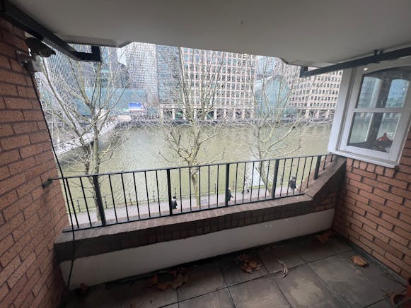 Suite 5 Raleigh House, Admirals Way, London, Offices To Let - IMG_1968.jpeg