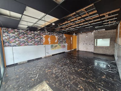 4 Commercial Union House, Bolton, Retail To Let - 20251210_122152.jpg