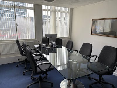 Northside House, Barnet, Office To Let - BOARDROOM.jpg