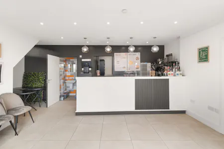 139 St. Albans Road, Watford, Retail To Let - BUQAo3Vg.jpeg